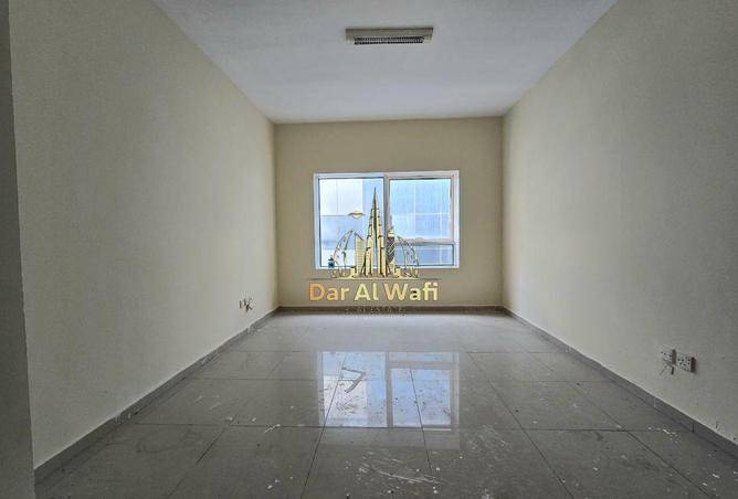 114168590 - Property Image 3