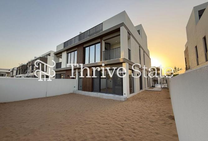 2OltDB5D0Vs - Property Image 2