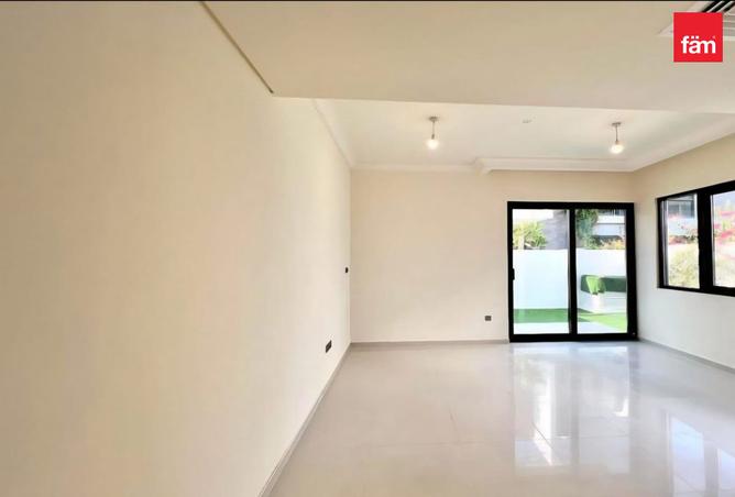 129762000 - Property Image 2