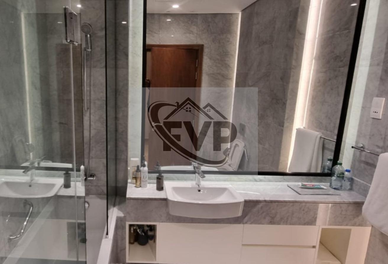 5 BR Penthouse in Business Bay with Private Pool photo 23
