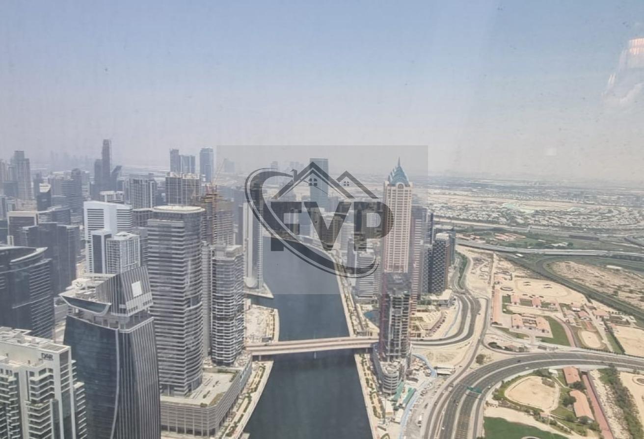 5 BR Penthouse in Business Bay with Private Pool photo 16