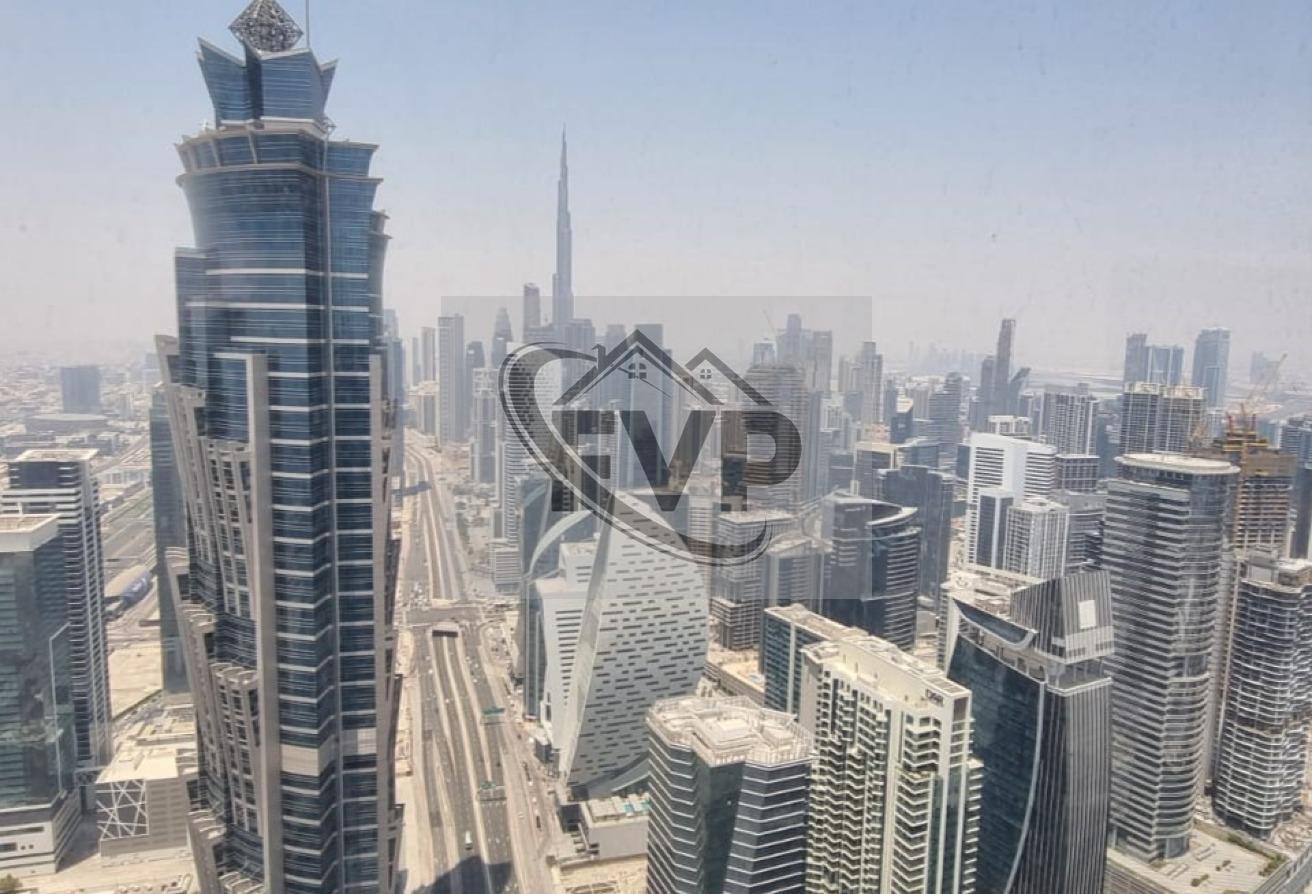 5 BR Penthouse in Business Bay with Private Pool photo 28