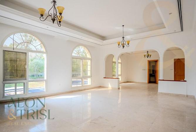 62856218 - Property Image 2