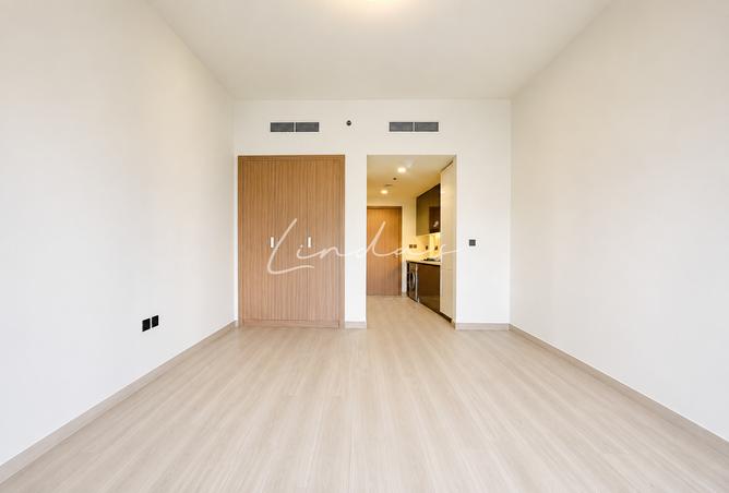 121982398 - Property Image 2