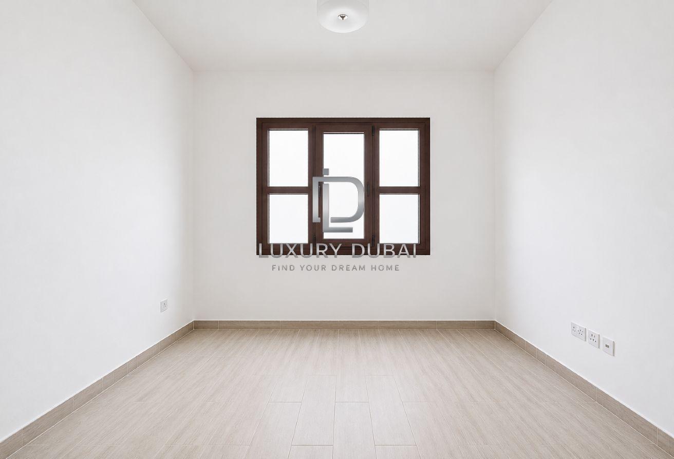 Community Specialist | Multiple Option | 2BHK photo 7