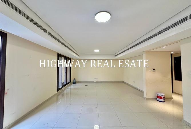 132018582 - Property Image 2