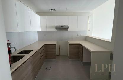 Apartment - 1 - 2 for rent in SOL Bay - Business Bay - Dubai