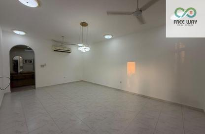 Villa - 4 - 5 for rent in Al Raqaib 1 - Al Raqaib - Ajman
