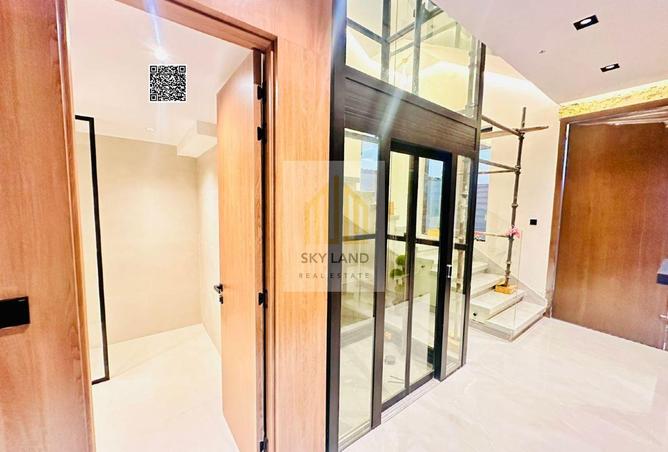 72723177 - Property Image 3