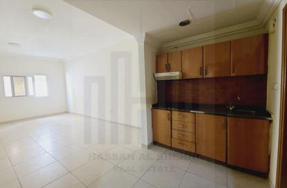 Apartment - Studio - 1 for rent in Fire Station Road - Muwaileh - Sharjah Apartment - Studio - 1 for rent in Fire Station Road - Muwaileh - Sharjah