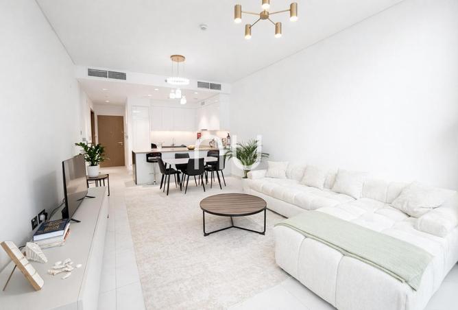 مفروش | متاح 4 شيكات | جاهز للسكن