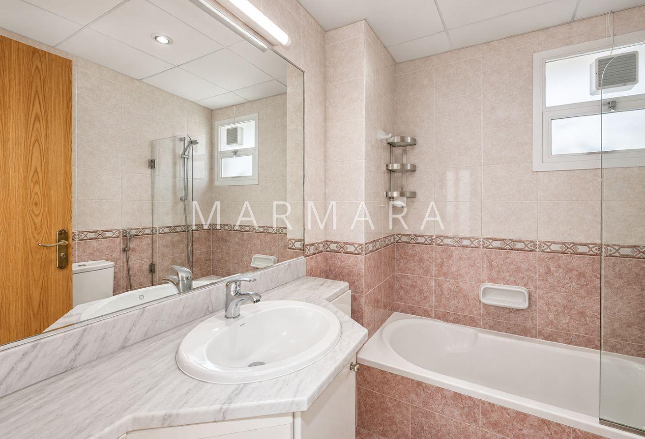 Amazing 4-Bed Villa | Garden | Shared Pool photo 25