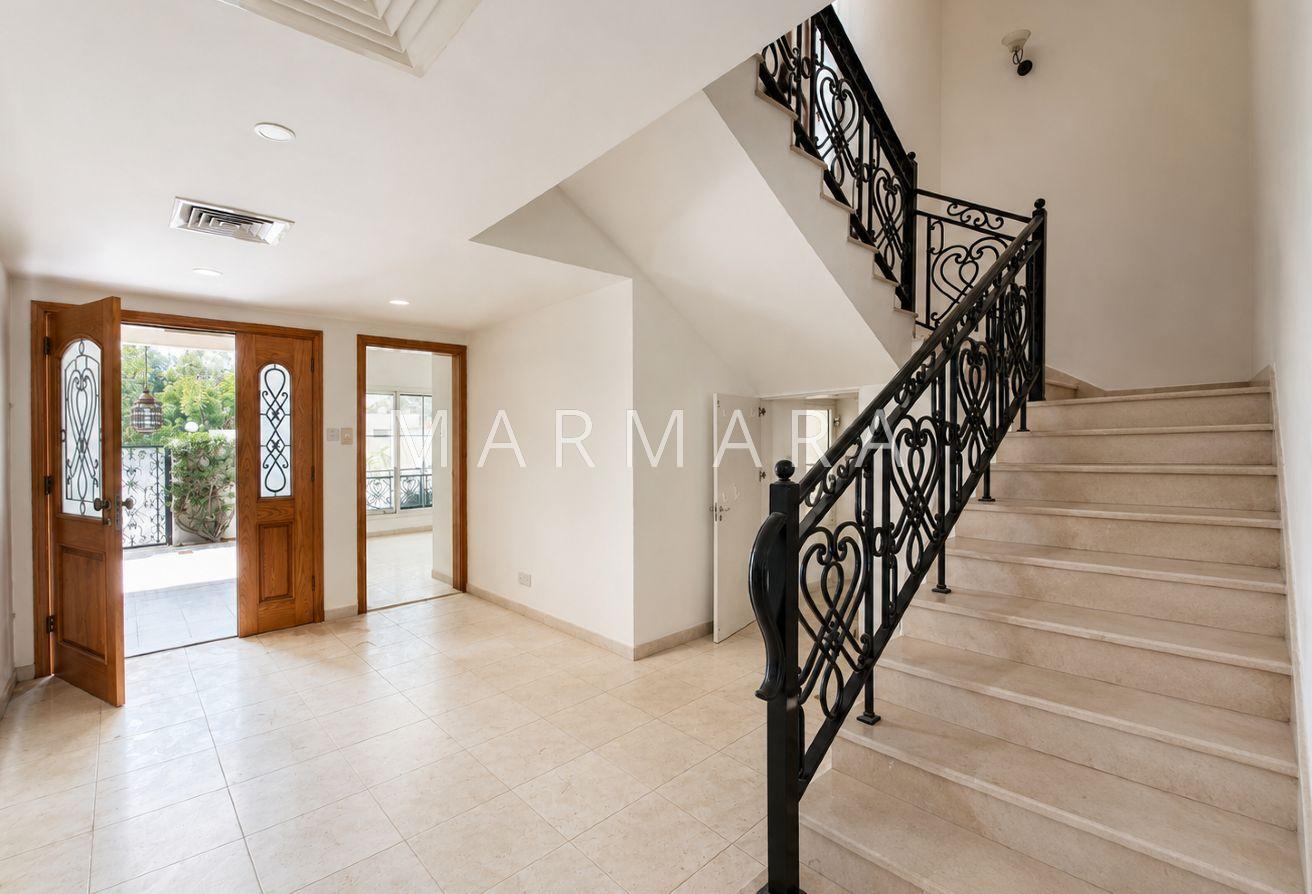 Amazing 4-Bed Villa | Garden | Shared Pool photo 7