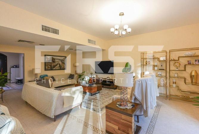 126100011 - Property Image 3