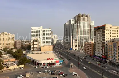 Apartment - 2 Bedrooms - 3 Bathrooms for rent in Sheikh Hamad Bin Abdullah St. - Fujairah