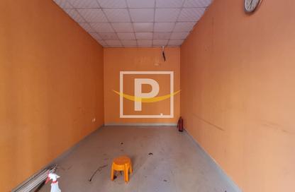 Retail - Studio - 1 for rent in Building I16 - Morocco Cluster - International City - Dubai
