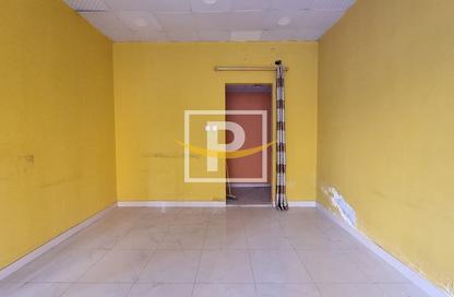 Retail - Studio - 1 for rent in Building I16 - Morocco Cluster - International City - Dubai