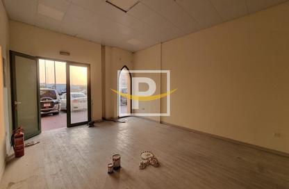 Retail - Studio - 1 for rent in Building I16 - Morocco Cluster - International City - Dubai