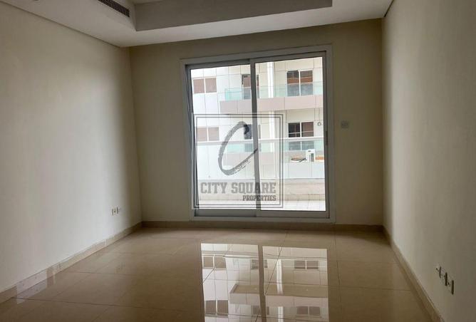 Vacant | Low Floor | Balcony | Pool & Gym