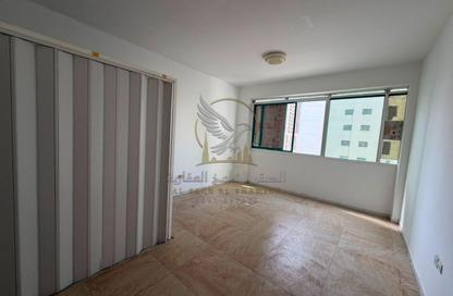 Apartment - Studio - 1 Bathroom for rent in Al Majaz 2 - Al Majaz - Sharjah