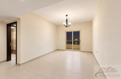 Apartment - 1 Bedroom - 2 Bathrooms for rent in Muwaileh 29 Building - Muwaileh - Sharjah