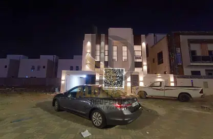 فيلا - 5 غرف نوم - 6 حمامات للايجار في الحليو 2 - الحليو - عجمان