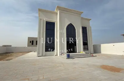 Villa - 5 Bedrooms - 6 Bathrooms for rent in International City Phase 2 - Al Warsan 4 - Al Warsan - Dubai