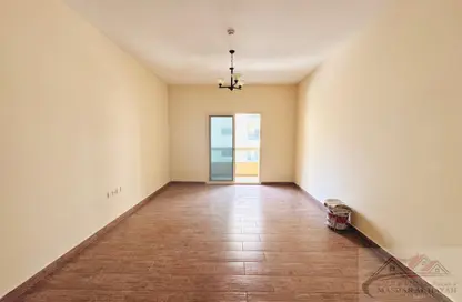 Apartment - 1 Bedroom - 2 Bathrooms for rent in Muwaileh 29 Building - Muwaileh - Sharjah