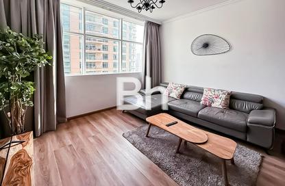 Apartment - 1 Bedroom - 2 Bathrooms for rent in Burj Al Nujoom - Downtown Dubai - Dubai