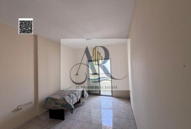 82365155 - Property Image 2