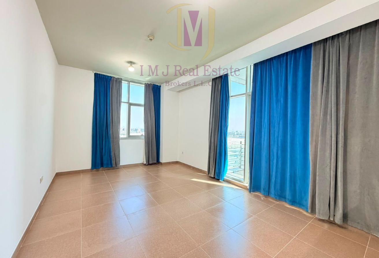 Unfurnished | Well-maintained | With Balcony photo 7