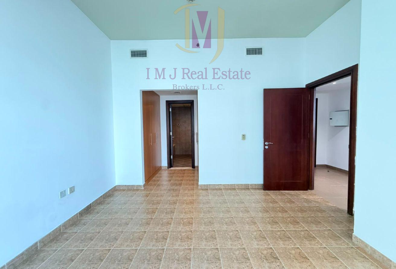 Unfurnished | Well-maintained | With Balcony photo 11