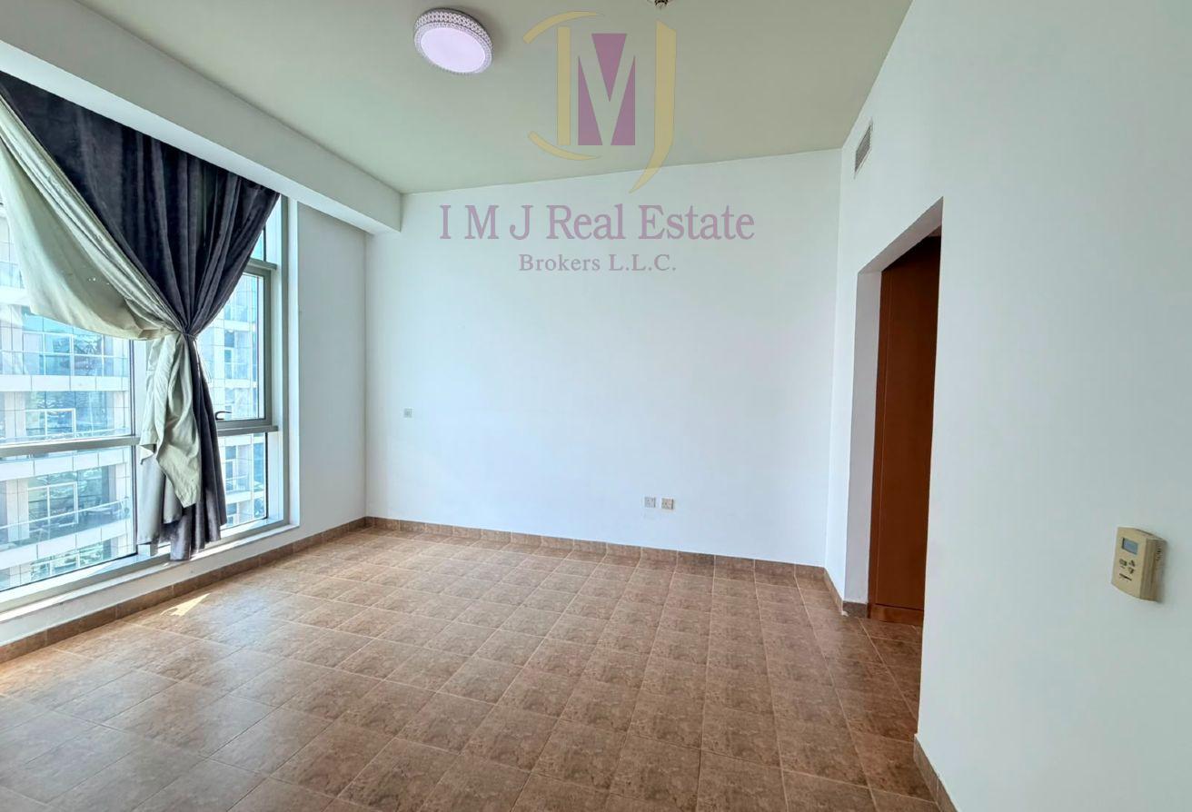Unfurnished | Well-maintained | With Balcony photo 8