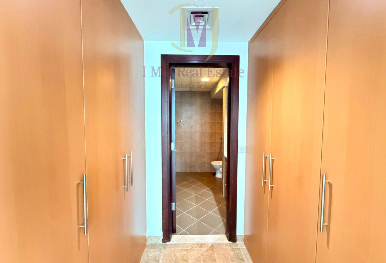 Unfurnished | Well-maintained | With Balcony photo 16