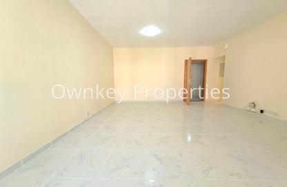 Apartment - 1 Bedroom - 1 Bathroom for rent in Al Kifaf Apartments - Al Karama - Dubai