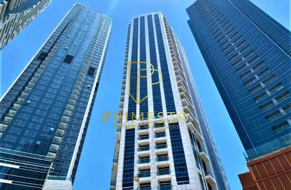 Apartment - 2 Bedrooms - 4 Bathrooms for rent in Al Reef Tower - Corniche Road - Abu Dhabi