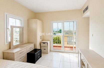 Villa - 2 Bedrooms - 3 Bathrooms for rent in Springs 11 - The Springs - Dubai