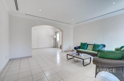 Villa - 3 Bedrooms - 2 Bathrooms for rent in Meadows 8 - Meadows - Dubai Villa - 3 Bedrooms - 2 Bathrooms for rent in Meadows 8 - Meadows - Dubai