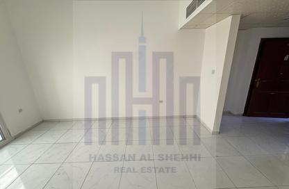 Apartment - 1 Bedroom - 2 Bathrooms for rent in Muwailih Building - Muwaileh - Sharjah