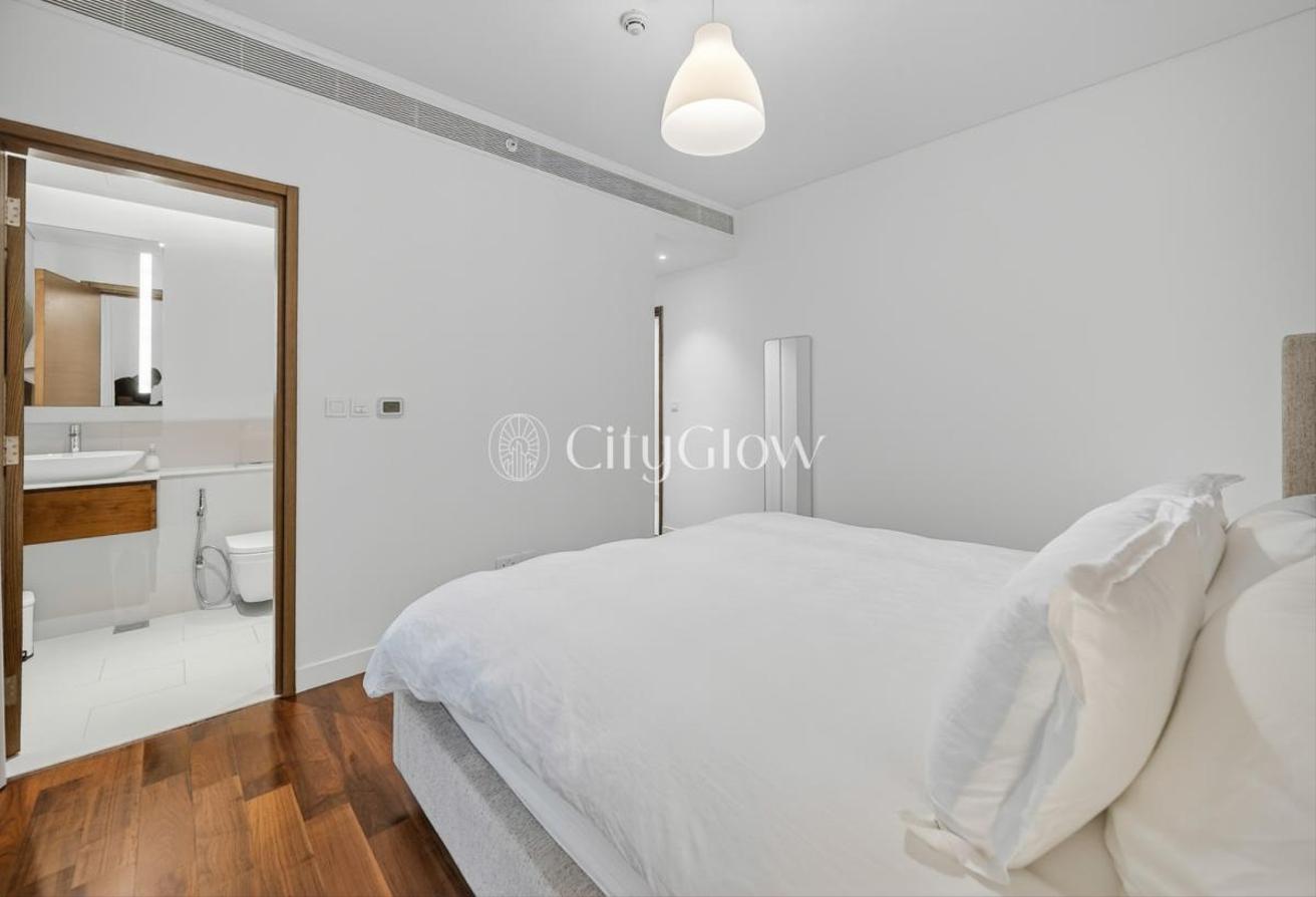 Bright | Spacious | Furnished 3 BR | Large Balcony photo 16
