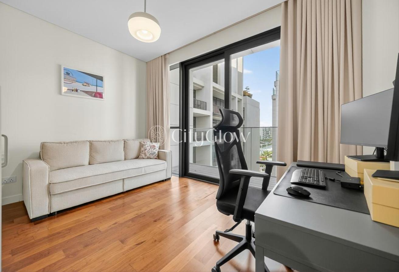 Bright | Spacious | Furnished 3 BR | Large Balcony photo 14
