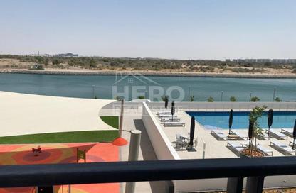 Apartment - 2 - 2 for rent in Waters Edge - Yas Island - Abu Dhabi