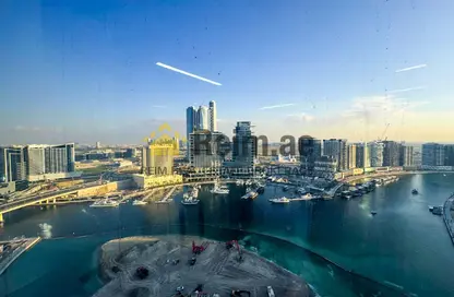 مكتب - غرفة نوم للايجار في B2B  برج - الخليج التجاري - دبي