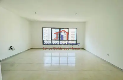 Apartment - 3 Bedrooms - 3 Bathrooms for rent in Mina Road - Tourist Club Area - Abu Dhabi Apartment - 3 Bedrooms - 3 Bathrooms for rent in Mina Road - Tourist Club Area - Abu Dhabi