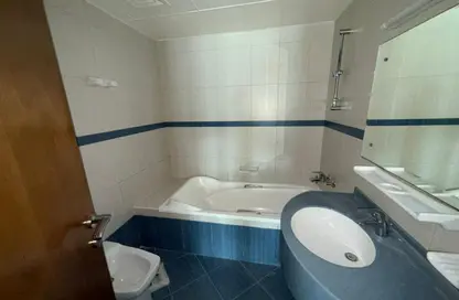 شقة - 2 غرف نوم - 3 حمامات للايجار في كورنيش الخان - الخان - الشارقة