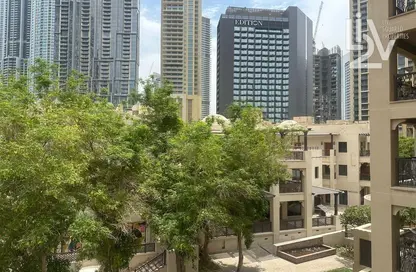 شقة - 2 غرف نوم - 3 حمامات للايجار في ينسون 2 - ينسون - دبي القديمة - وسط مدينة دبي - دبي شقة - 2 غرف نوم - 3 حمامات للايجار في ينسون 2 - ينسون - دبي القديمة - وسط مدينة دبي - دبي