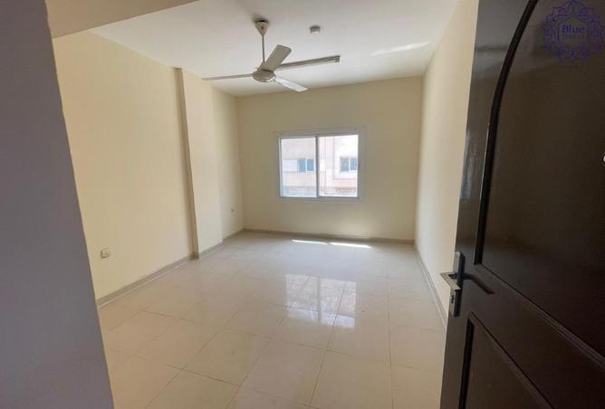 84074318 - Property Main Image