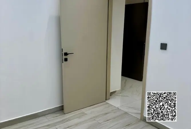 98705347 - Property Image 2