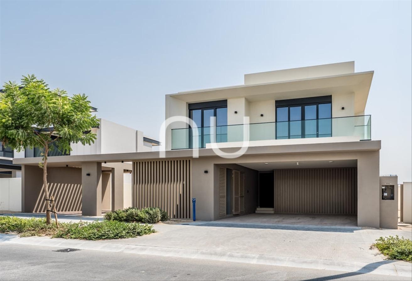 Biggest Plot | Opposite Pool | 4Bed + M photo 26