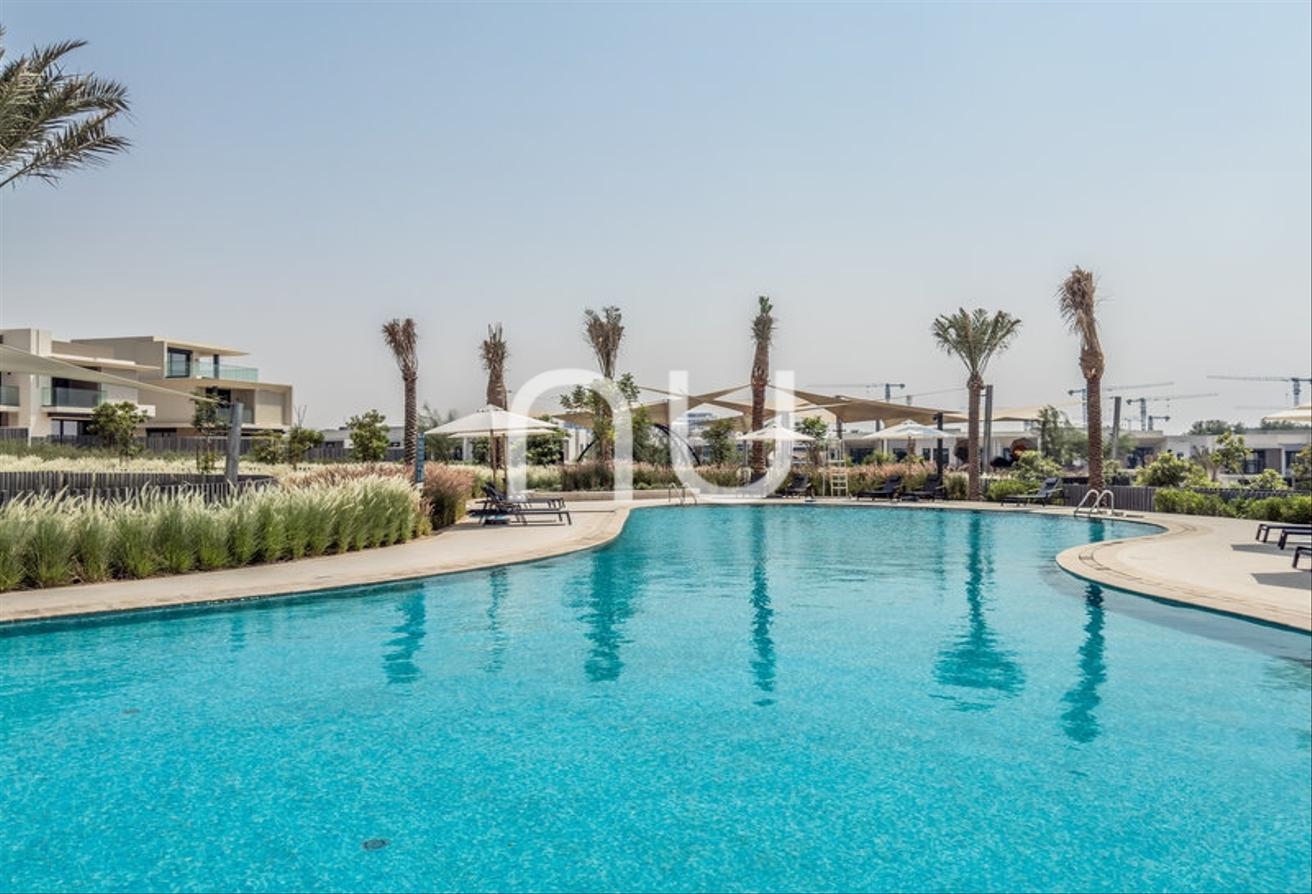 Biggest Plot | Opposite Pool | 4Bed + M photo 27